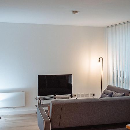 Central & Spacious, Sleeps 8, Perfect For Groups Leeds  Eksteriør billede
