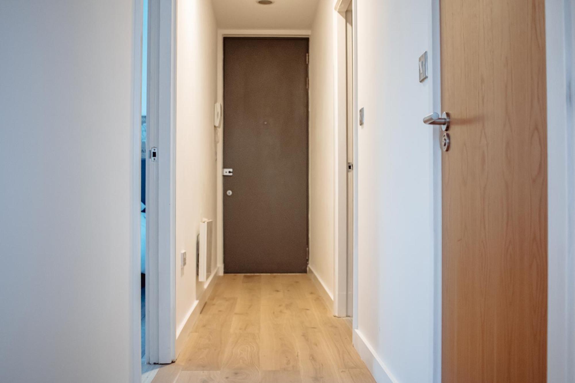 Central & Spacious, Sleeps 8, Perfect For Groups Leeds  Eksteriør billede