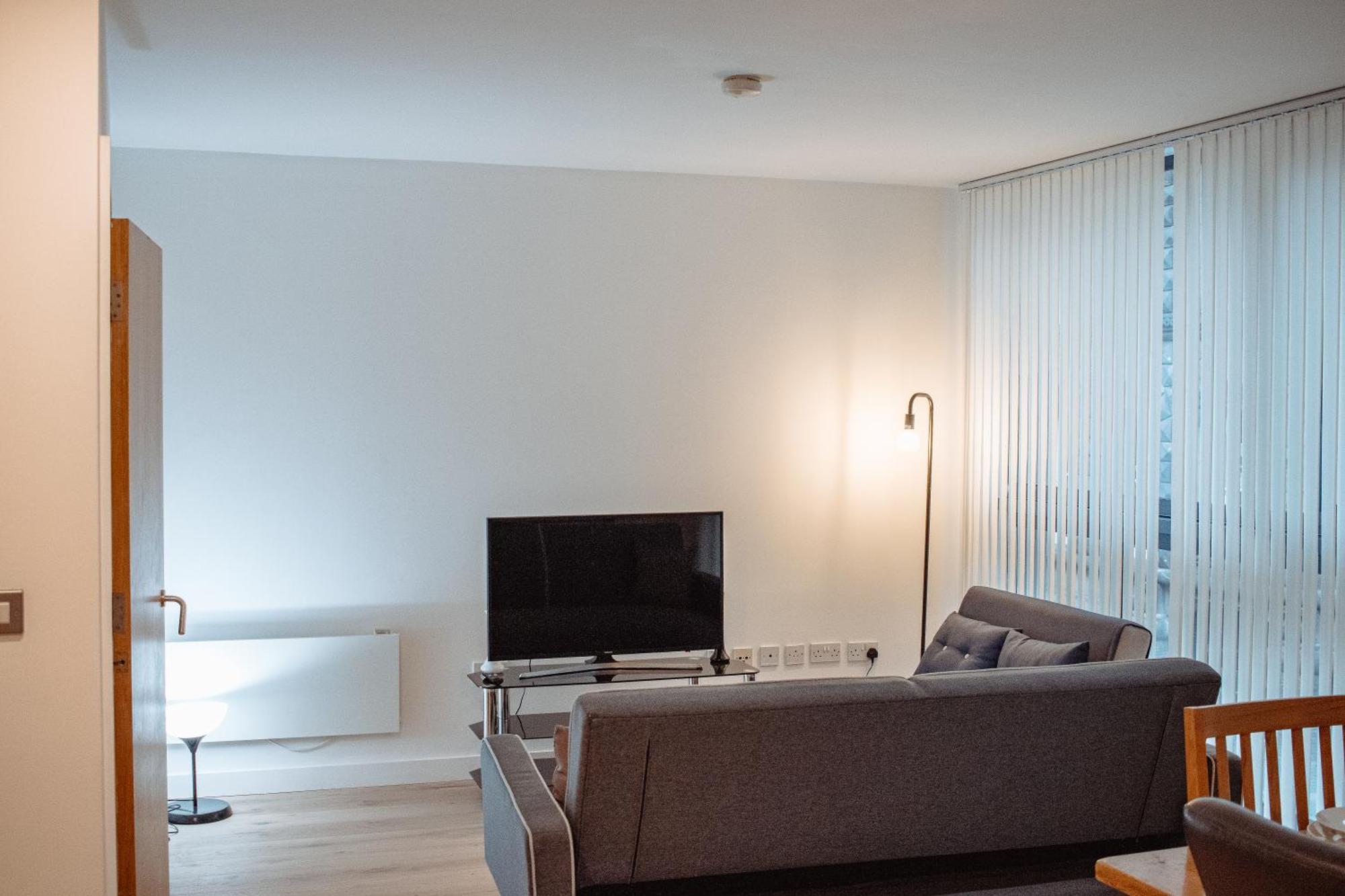 Central & Spacious, Sleeps 8, Perfect For Groups Leeds  Eksteriør billede